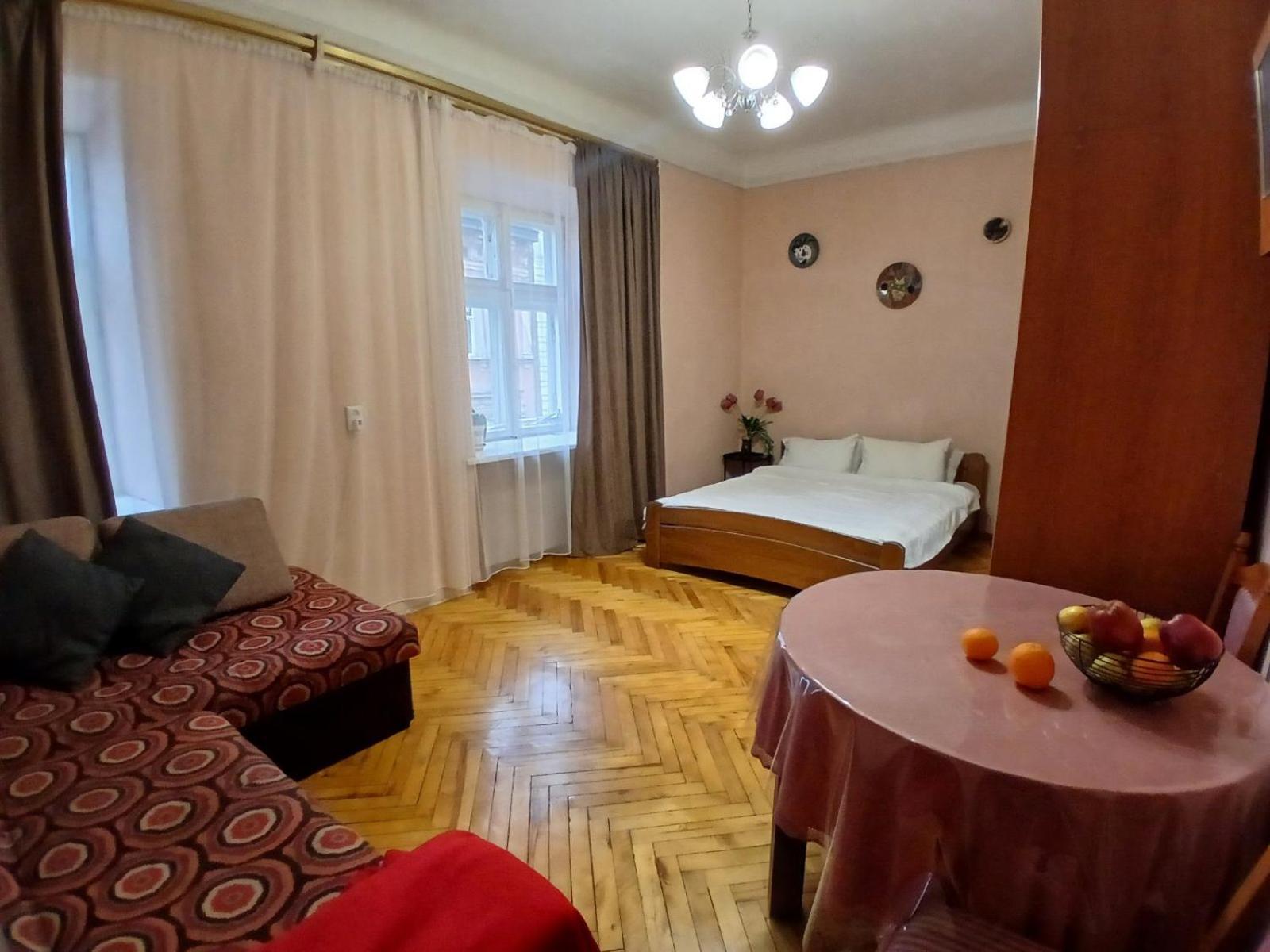 Бюджетная Квартира На Леси Украинки Lviv Exterior foto